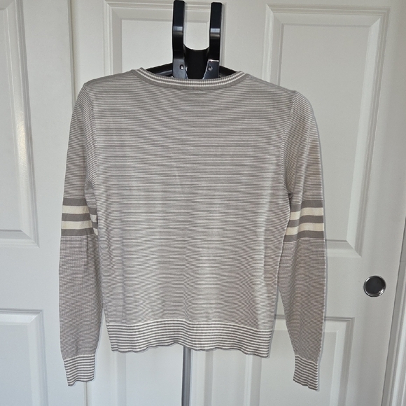 CAbi #4663 Charlie Pullover Striped Gray and White Sweater Size Small - Picture 2 of 6